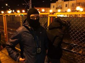 Wyjątkowo niebezpiecznego pedofila zatrzymała w nocy pod Warszawą ekipa Krzysztofa Rutkowskiego!