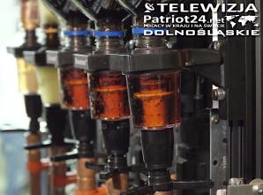 [VIDEO] Polska firma opracowała robota do mieszania drinków. Planuje z nim ekspansję na największe europejskie miasta. Ma sporą konkurencje - robotycznych barmanów z Turynu - Bruno, Guido i Toni, z Las Vegas – Tipsy, ze Szwajcarii - Barney 