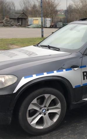 [VIDEO] Krzysztof Rutkowski rozpoczyna poszukiwania Bogdana Kujawskiego na jeziorze Bugaj w Piotrkowie Trybunalskim. Rodzice proszą syna o jakikolwiek kontakt!