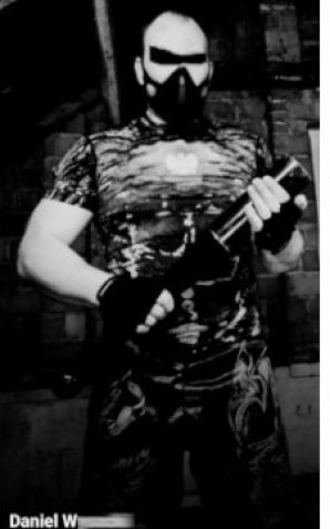 [VIDEO] Szydzi z Policji w Radzyminie i Sądu w Wołominie porywacz 2 dzieci! Czy Komendant Policji w Radzyminie Paweł Piórkowski i Prezes Sądu Rejonowego w Wołominie Mariusz Matusiak boją się Daniela W., bo trenuje sporty walki? Rutkowski się nie boi!