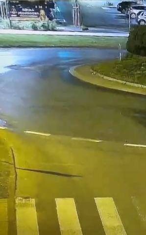 [VIDEO] Rondo dla kierowcy pod wpływem alkoholu okazało się za małe