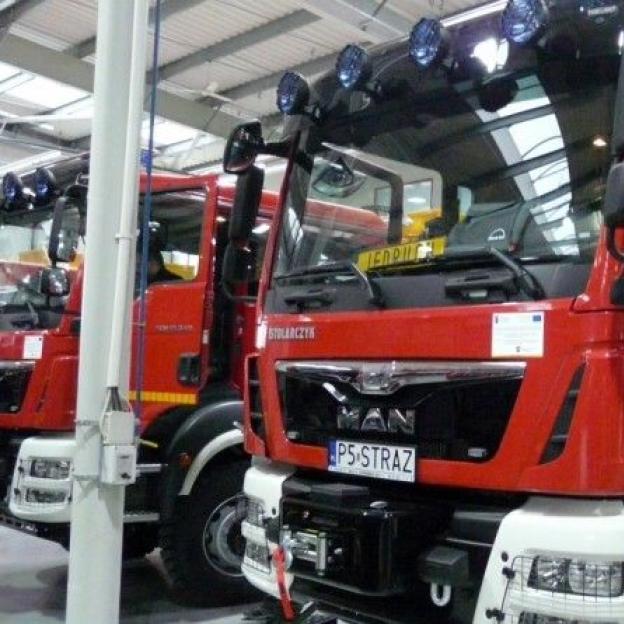 Wielkopolscy druhowie z Ochotniczych Straży Pożarnych odebrali nowe samochody 